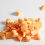 dados de calabaza listos para cocinar